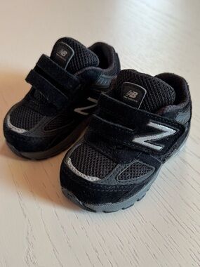 New Balance 990